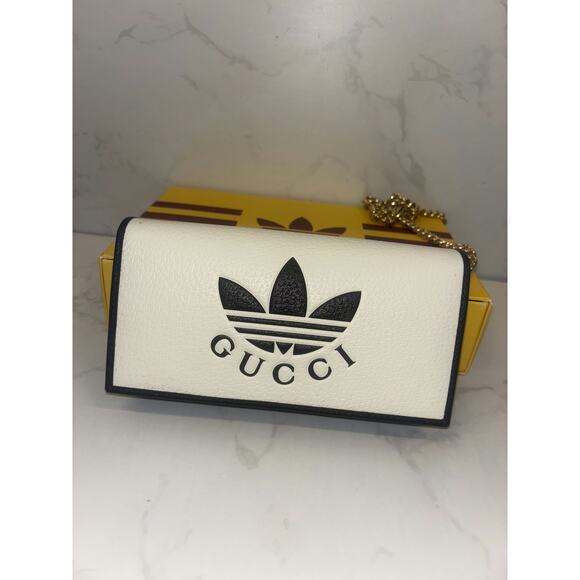Gucci Logo Chain Wallet - Brand New - Picture 5 of 5